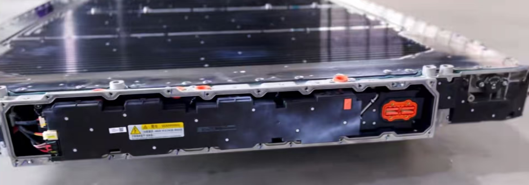 动力电池配电盒BDU安全设计(二六)兆瓦闪充下的双BDU