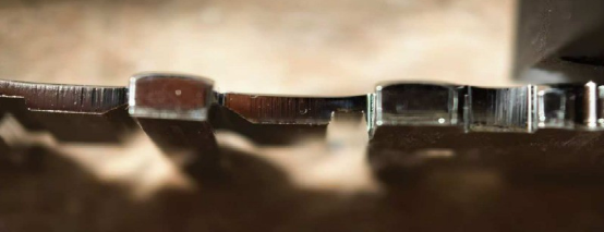 动力电池配电盒BDU安全设计(三一)小米SU7电池Pyro Fuse拆解分析