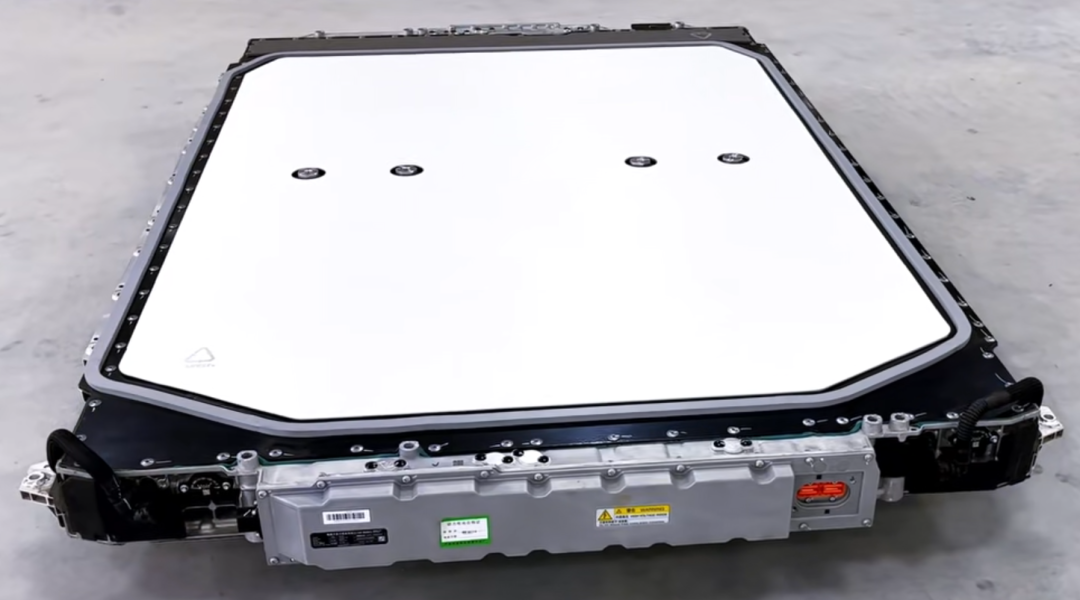 动力电池配电盒BDU安全设计(二六)兆瓦闪充下的双BDU