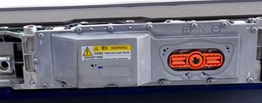 动力电池配电盒BDU安全设计(二七)超充电池包上三芯插件的那个中间孔是干什么的?