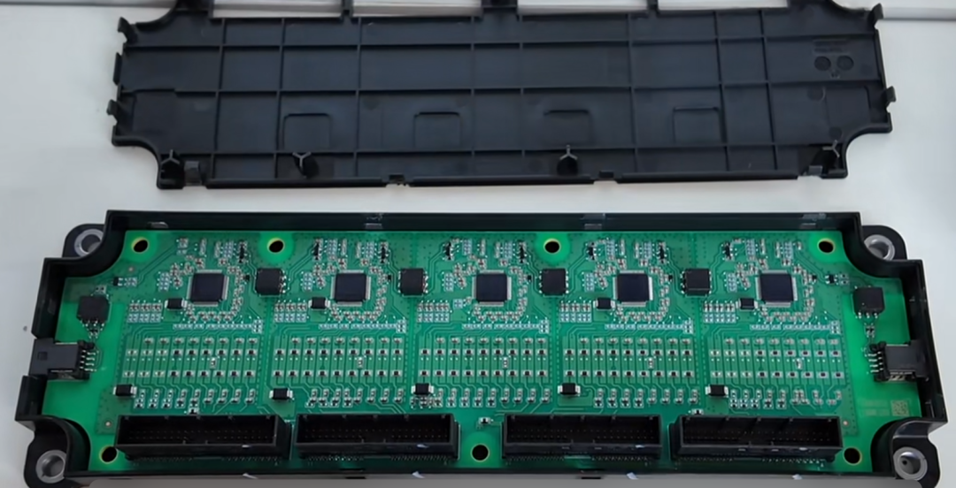 动力电池电气系统安全设计(三)低压连接器设计
